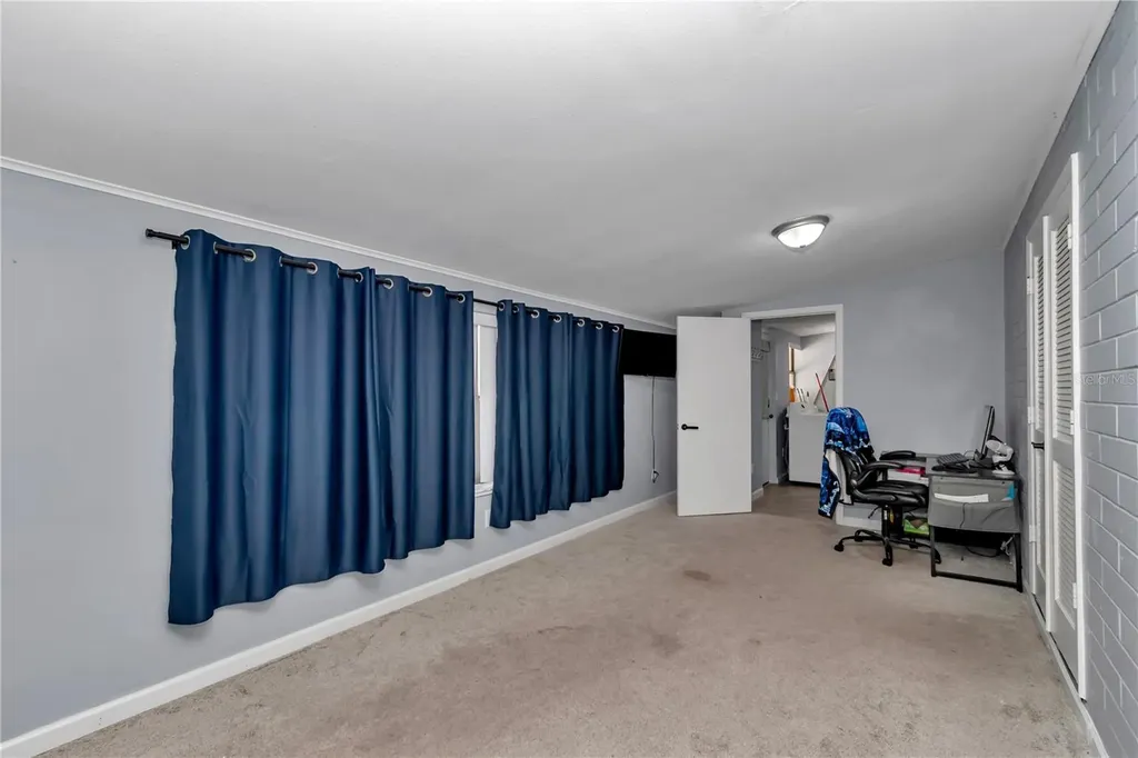 2433 NE 2nd Street Ocala FL 34470