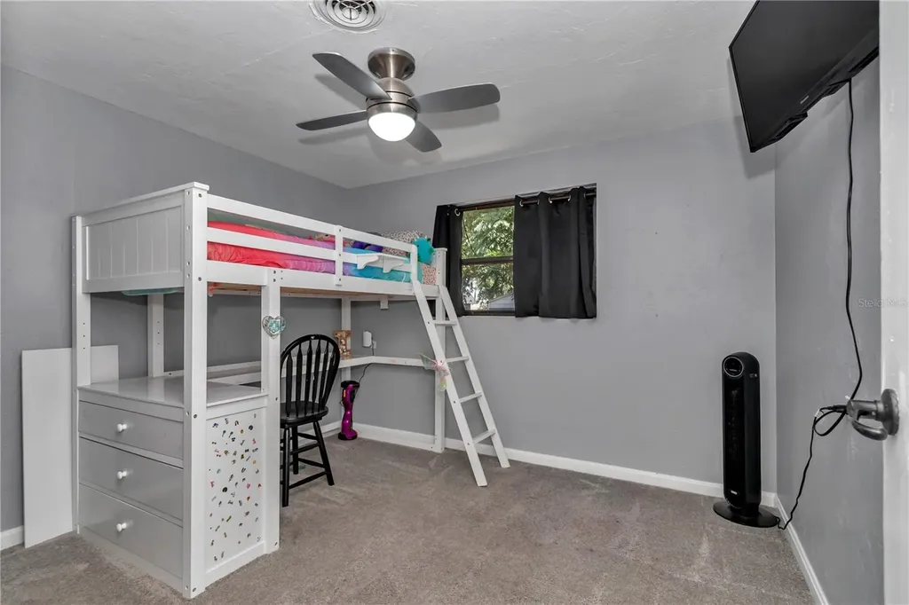 2433 NE 2nd Street Ocala FL 34470