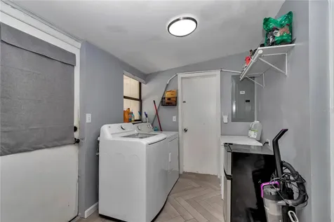 2433 NE 2nd Street Ocala FL 34470