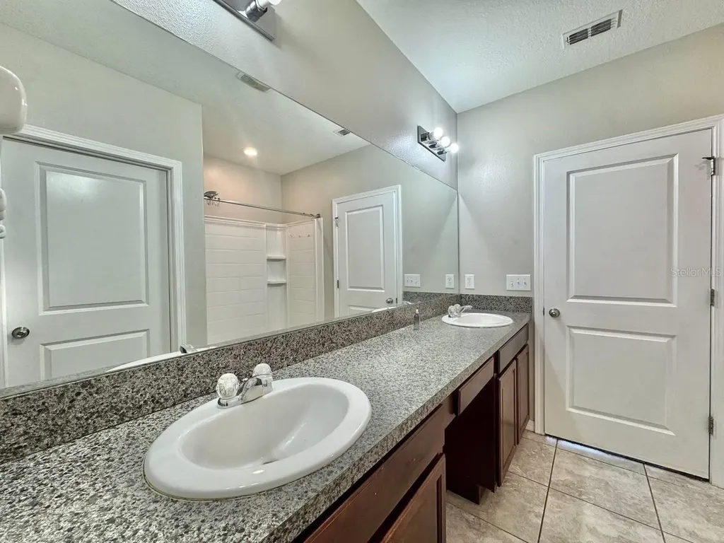6533 Trent Creek Drive Sun City Center FL 33573