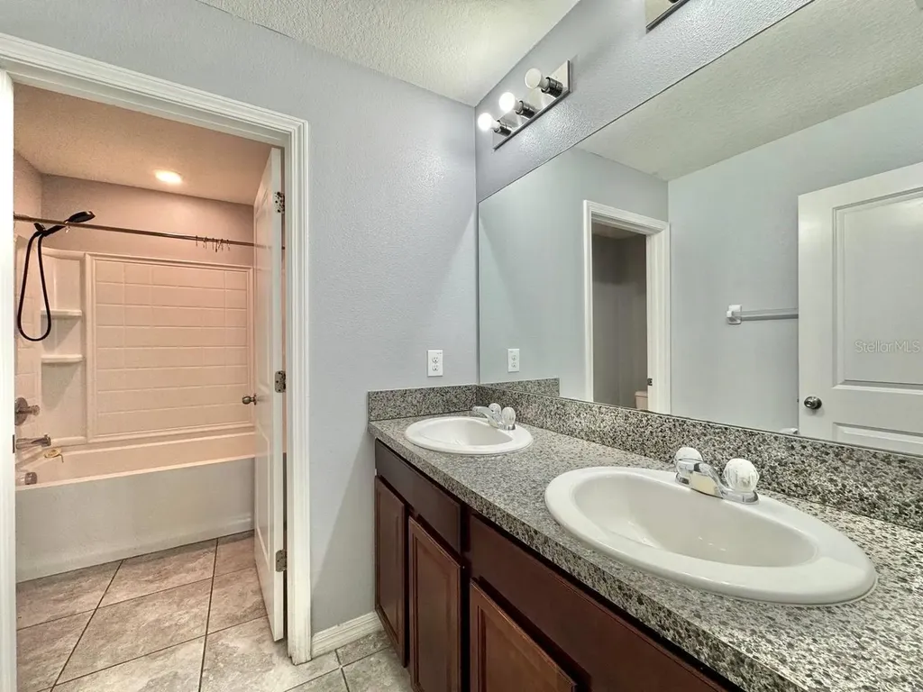 6533 Trent Creek Drive Sun City Center FL 33573