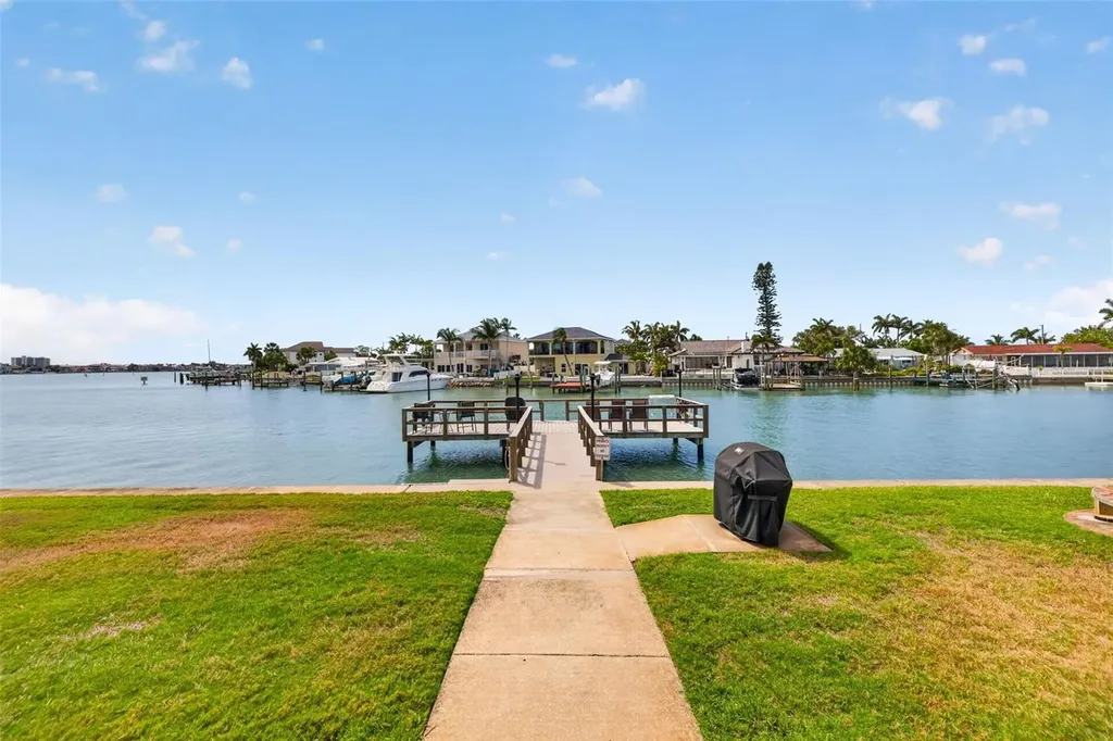1893 Shore Drive S South Pasadena FL 33707
