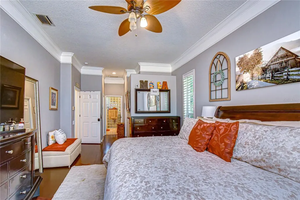 5820 Audubon Manor Boulevard Lithia FL 33547