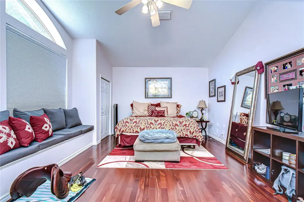 5820 Audubon Manor Boulevard Lithia FL 33547