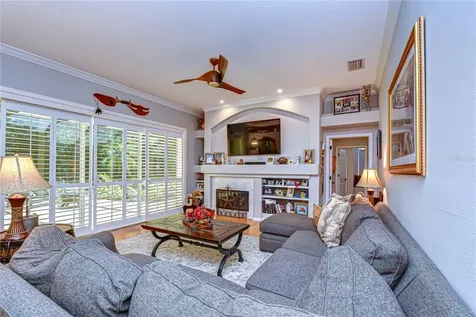 5820 Audubon Manor Boulevard Lithia FL 33547