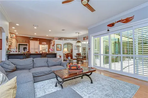 5820 Audubon Manor Boulevard Lithia FL 33547