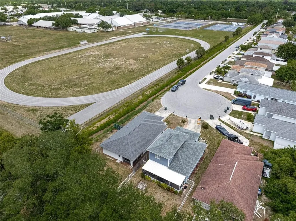 5633 Colony Lake Lane Sarasota FL 34233