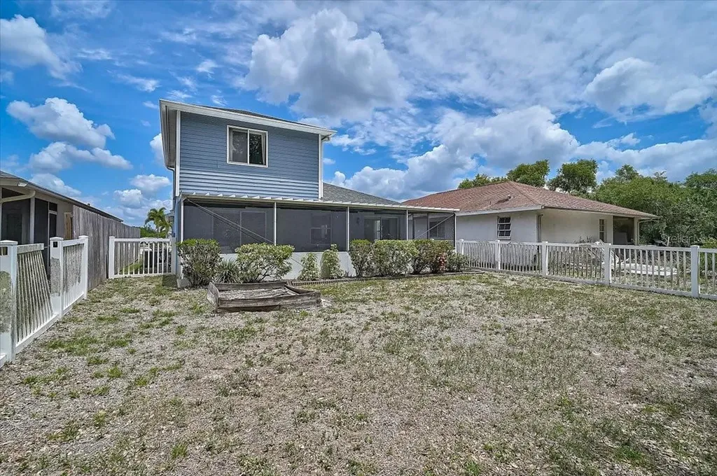 5633 Colony Lake Lane Sarasota FL 34233