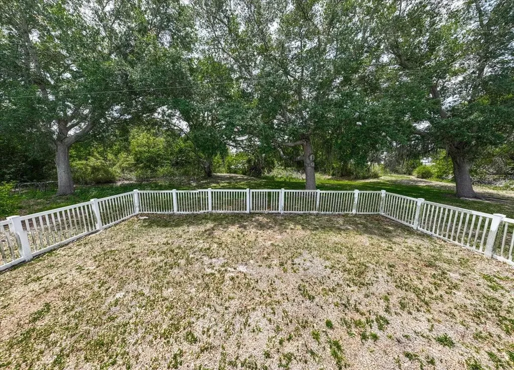 5633 Colony Lake Lane Sarasota FL 34233