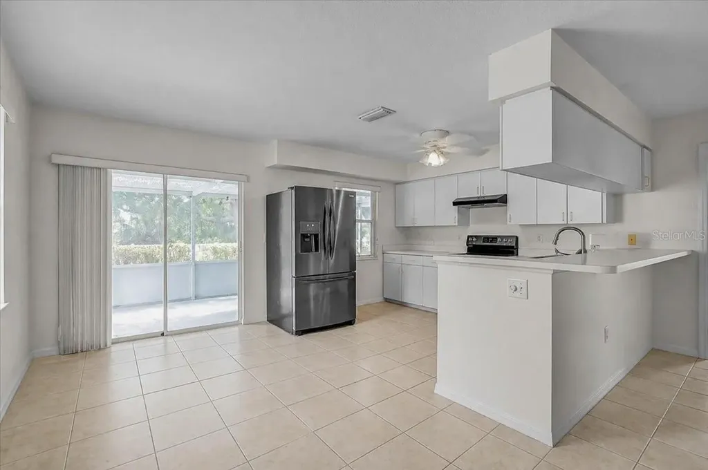 5633 Colony Lake Lane Sarasota FL 34233