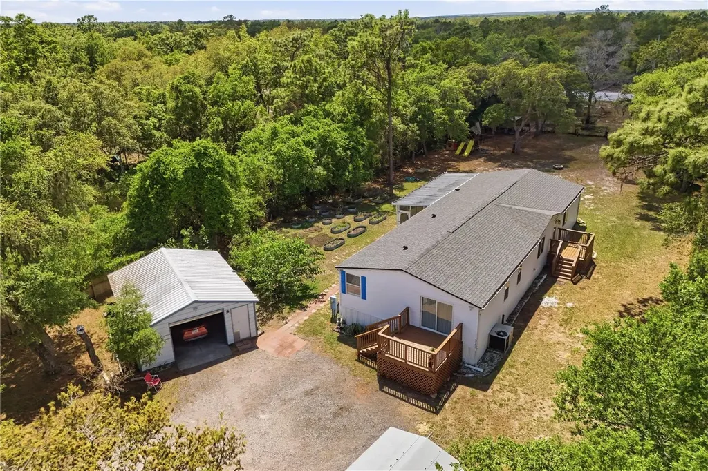 3105 Walk In Water Road Lake Wales FL 33898