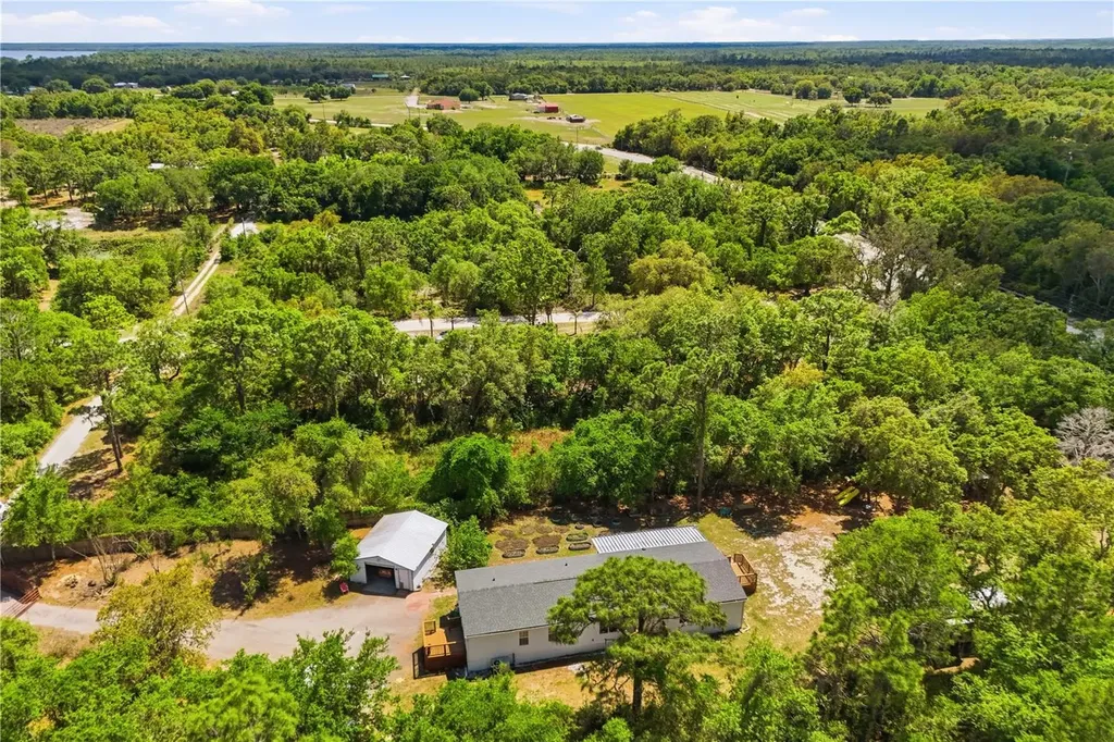 3105 Walk In Water Road Lake Wales FL 33898