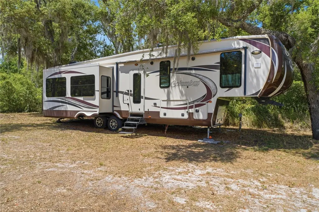 3105 Walk In Water Road Lake Wales FL 33898