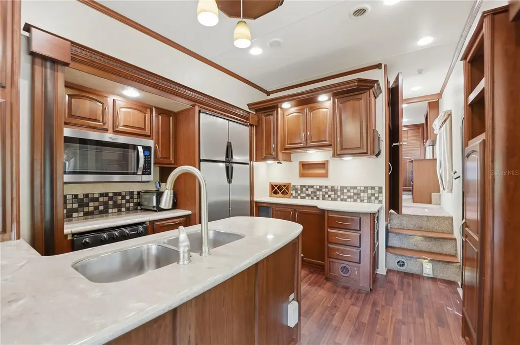 3105 Walk In Water Road Lake Wales FL 33898