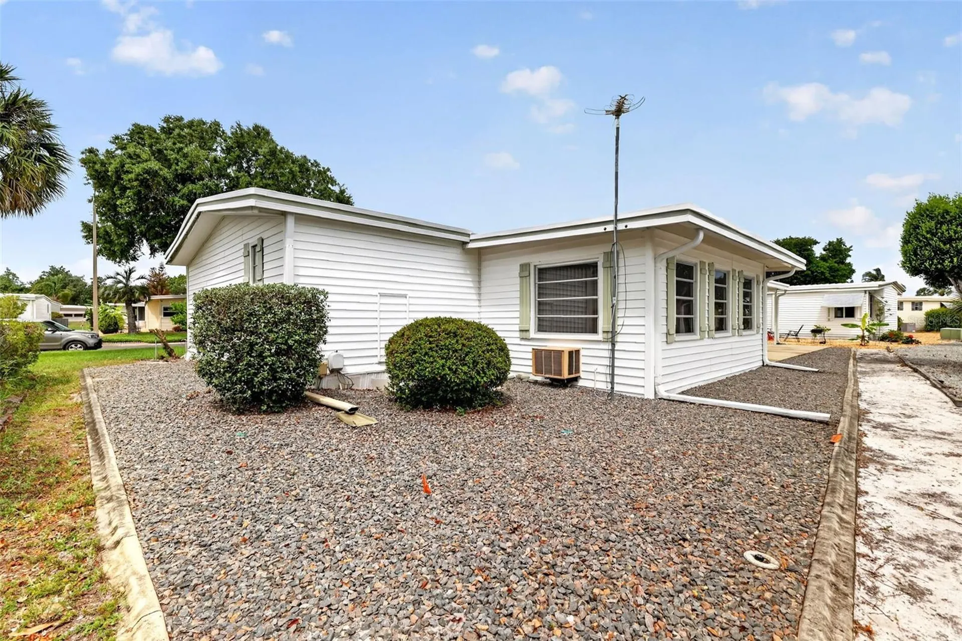720 Bengal Avenue Tavares FL 32778