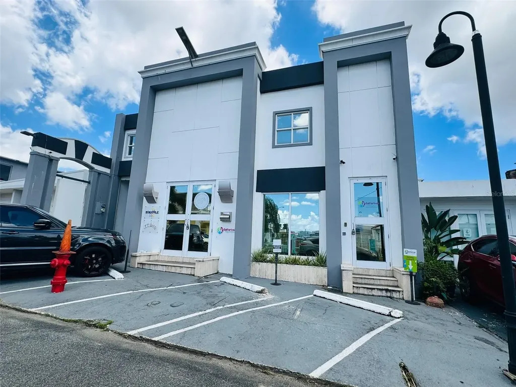 Acerina #7 Urb. Muñoz Rivera (ave. Martinez Nadal) Guaynabo PR 00969