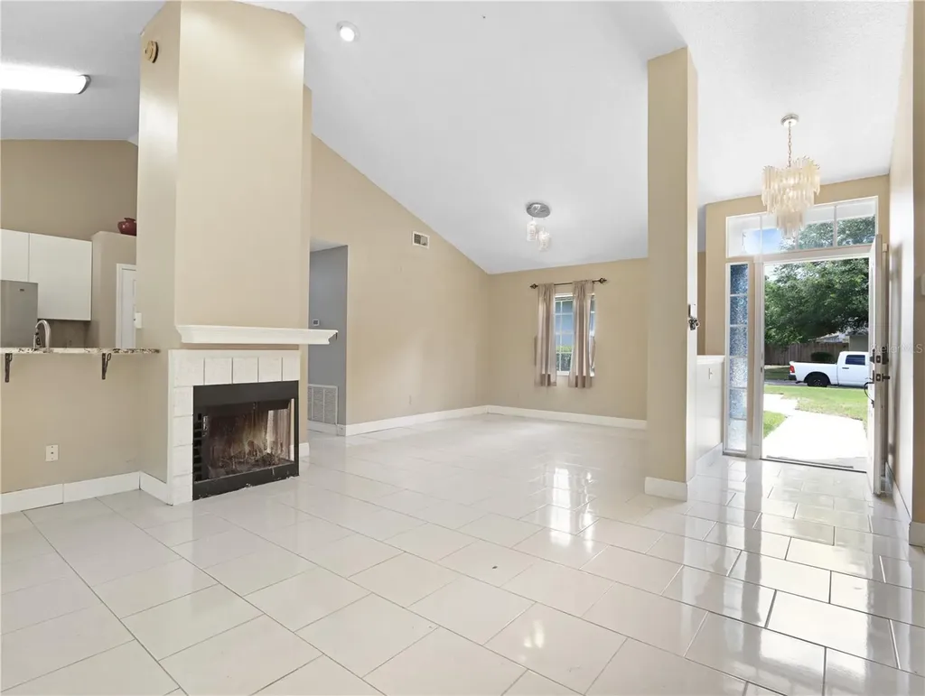 870 Lake Como Lake Mary FL 32746