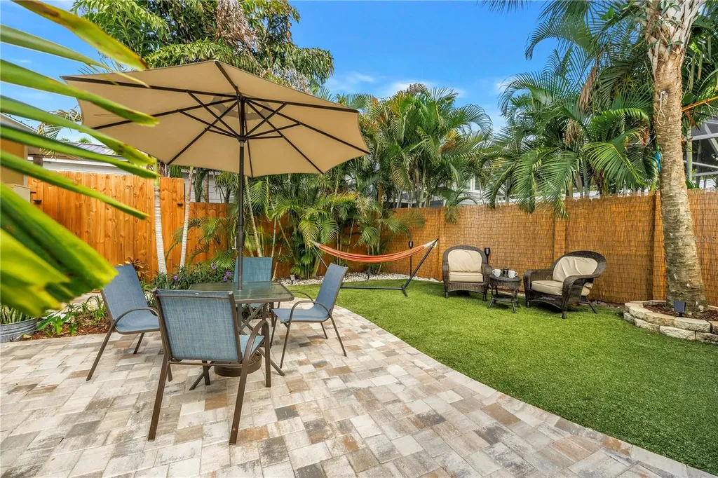 748 11th Avenue N St Petersburg FL 33701