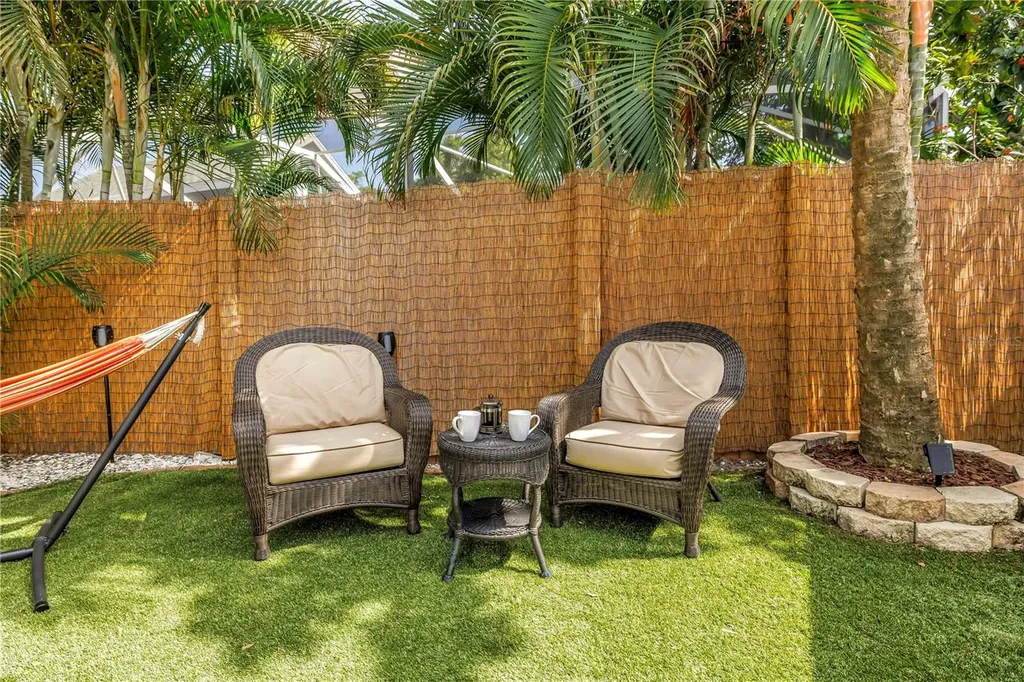 748 11th Avenue N St Petersburg FL 33701