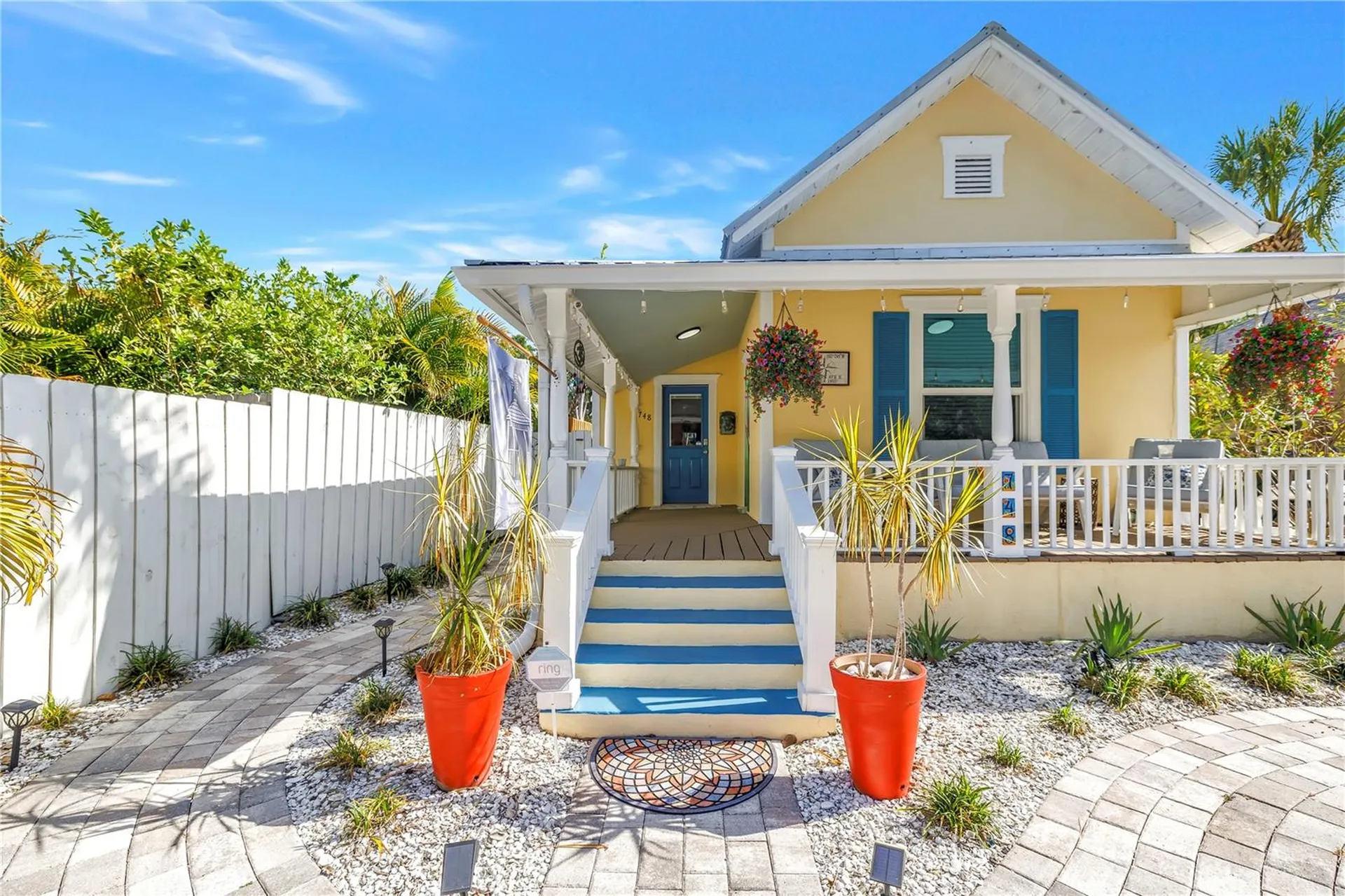 748 11th Avenue N St Petersburg FL 33701