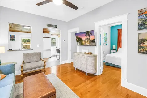 748 11th Avenue N St Petersburg FL 33701