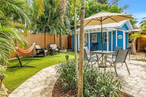 748 11th Avenue N St Petersburg FL 33701
