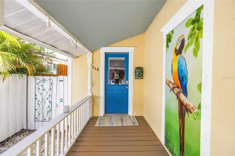 748 11th Avenue N St Petersburg FL 33701