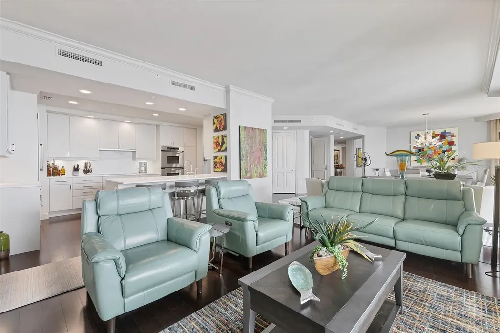 35 Watergate Drive Sarasota FL 34236