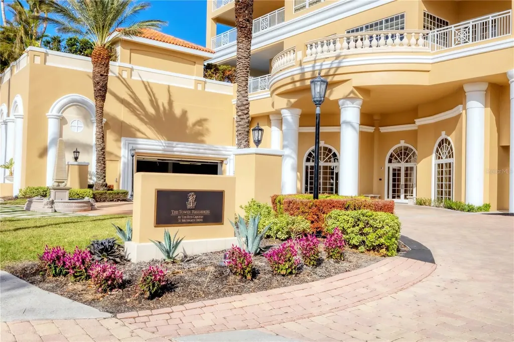35 Watergate Drive Sarasota FL 34236