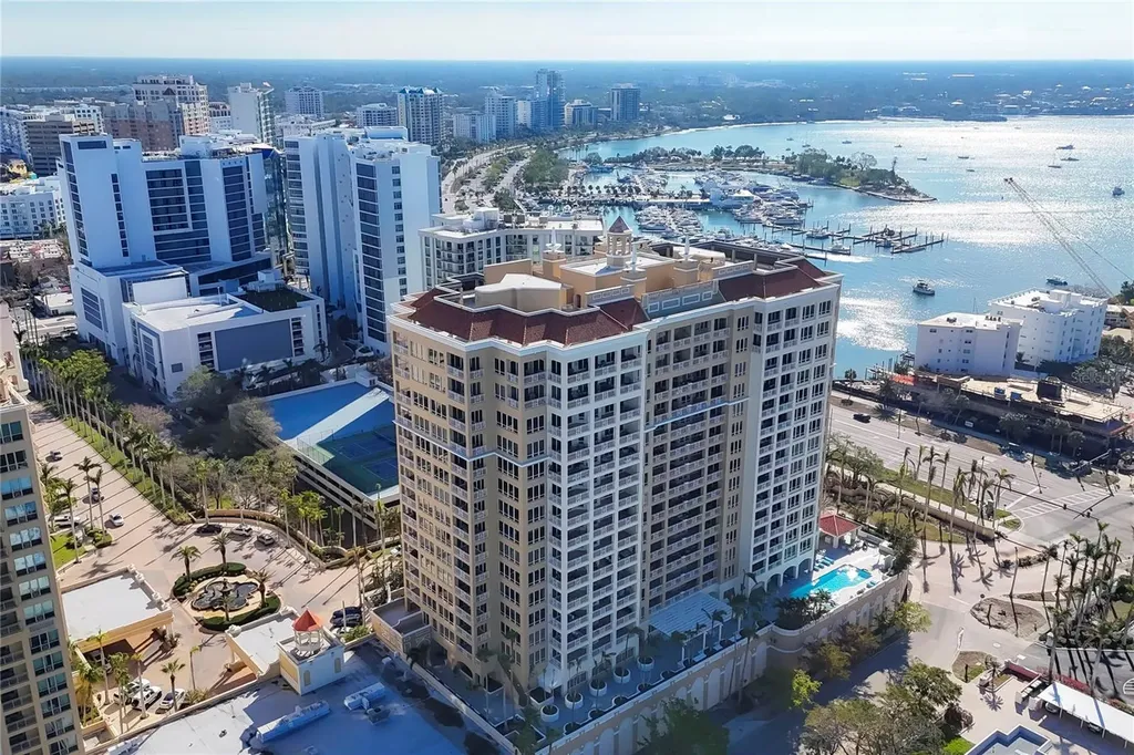 35 Watergate Drive Sarasota FL 34236