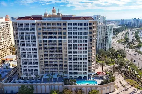 35 Watergate Drive Sarasota FL 34236