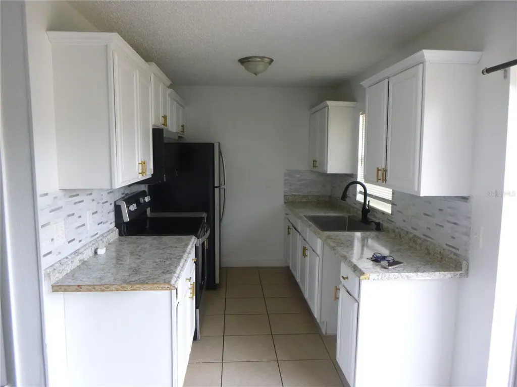 572 Santiago Avenue Orlando FL 32807