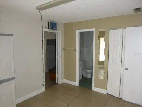 572 Santiago Avenue Orlando FL 32807