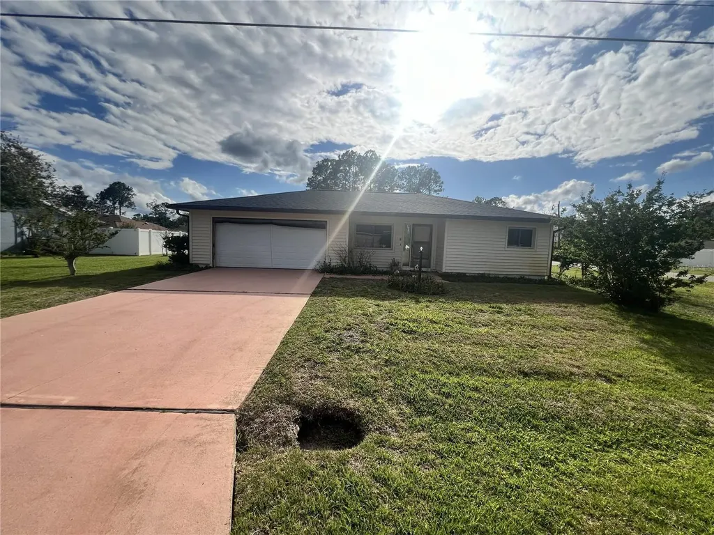 2 Seneca Path Palm Coast FL 32164