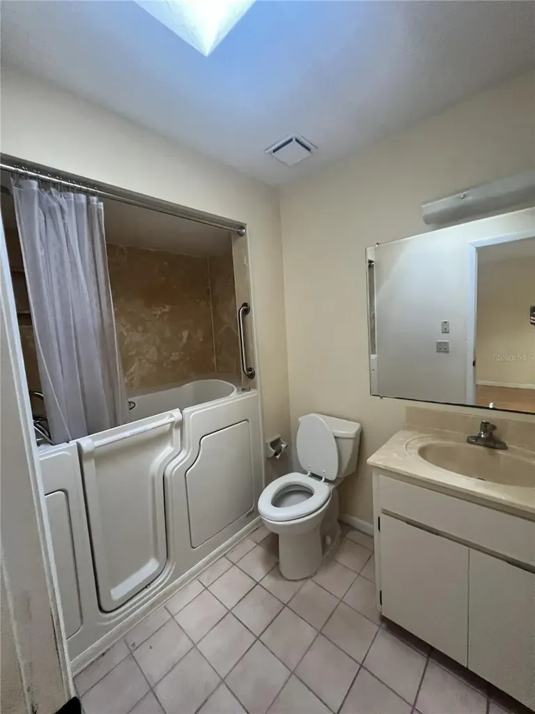 2 Seneca Path Palm Coast FL 32164