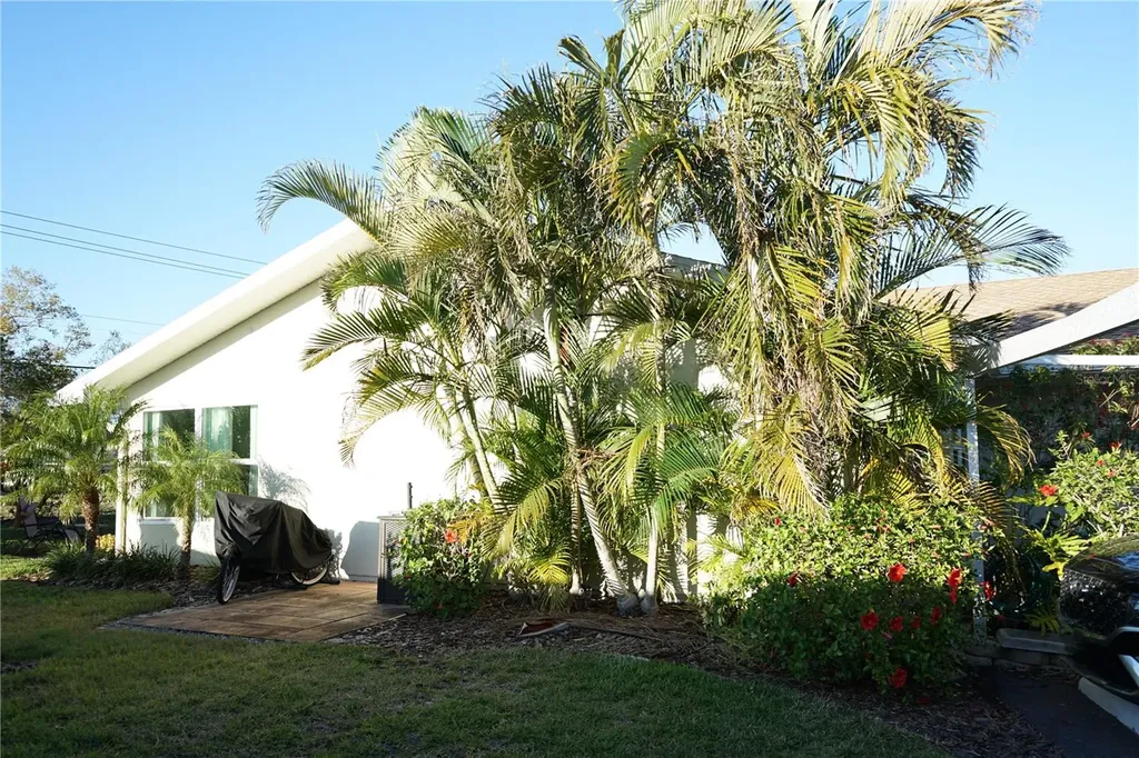 411 Bloom Court Sun City Center FL 33573
