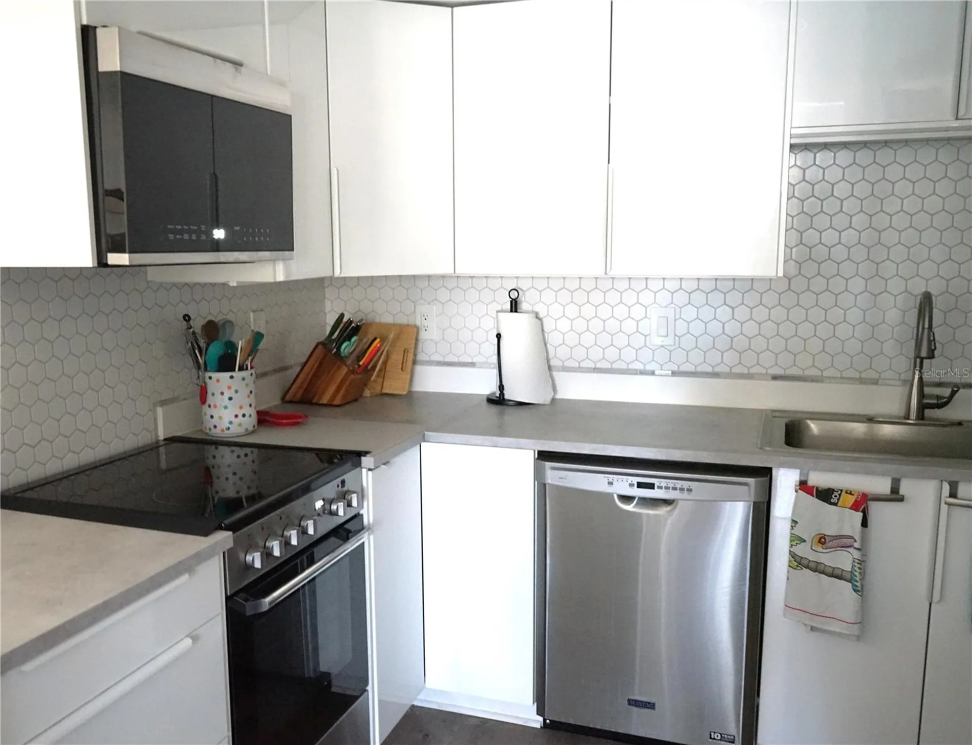 411 Bloom Court Sun City Center FL 33573