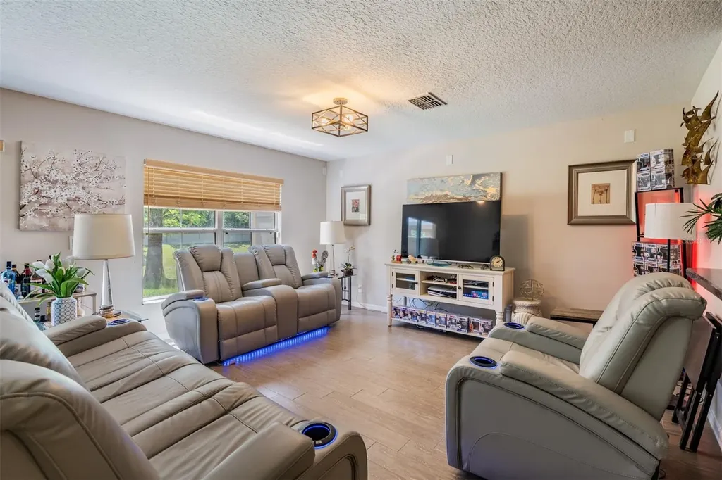 3132 Royal Tuscan Lane Valrico FL 33594