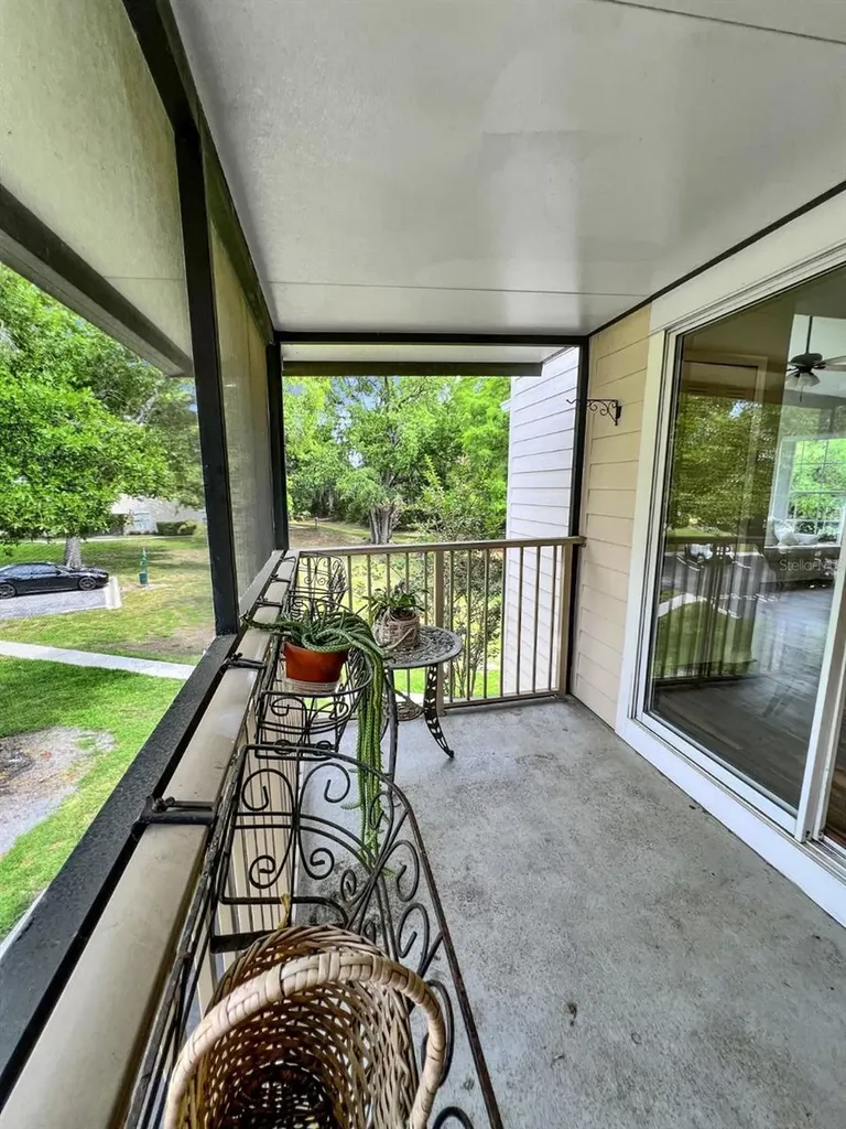 652 Roaring Drive Altamonte Springs FL 32714