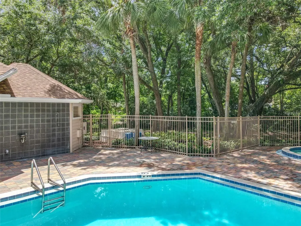 652 Roaring Drive Altamonte Springs FL 32714