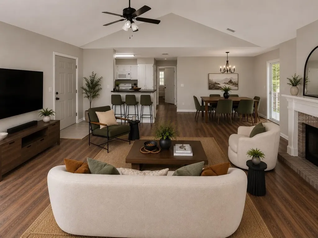 652 Roaring Drive Altamonte Springs FL 32714