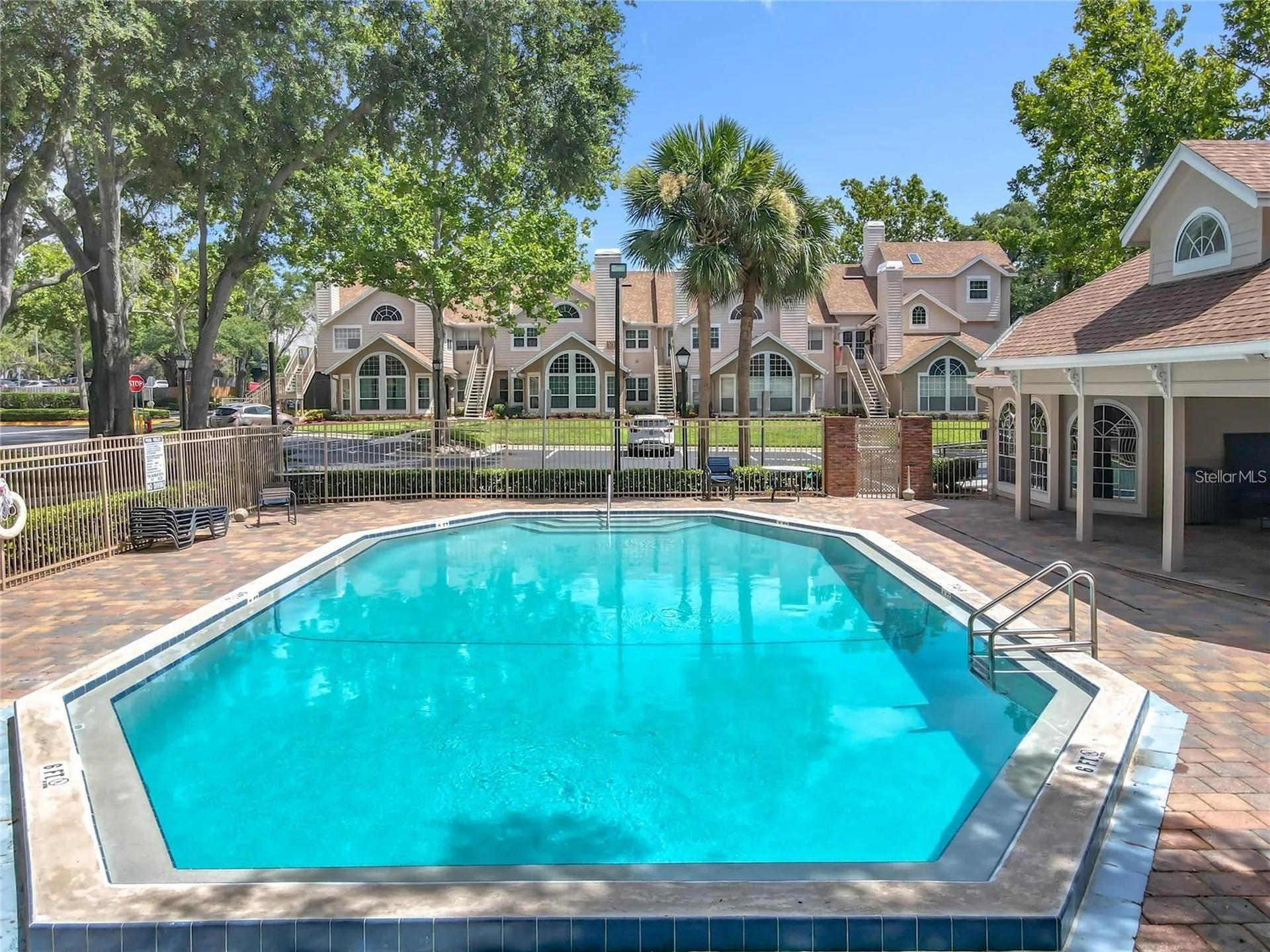 652 Roaring Drive Altamonte Springs FL 32714