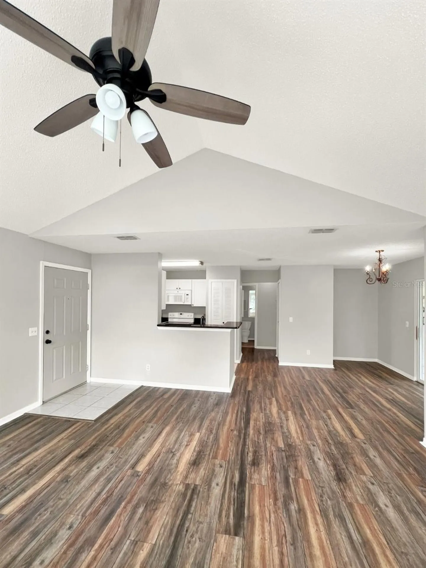 652 Roaring Drive Altamonte Springs FL 32714