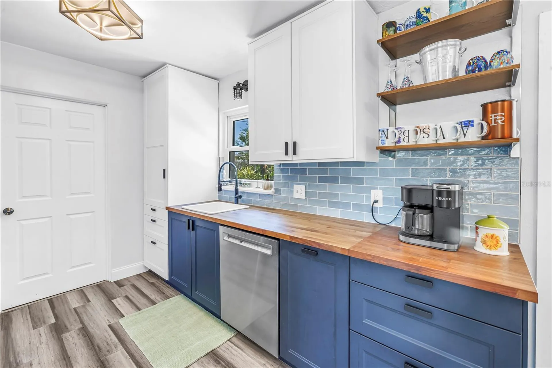 5698 24th Terrace N St Petersburg FL 33710