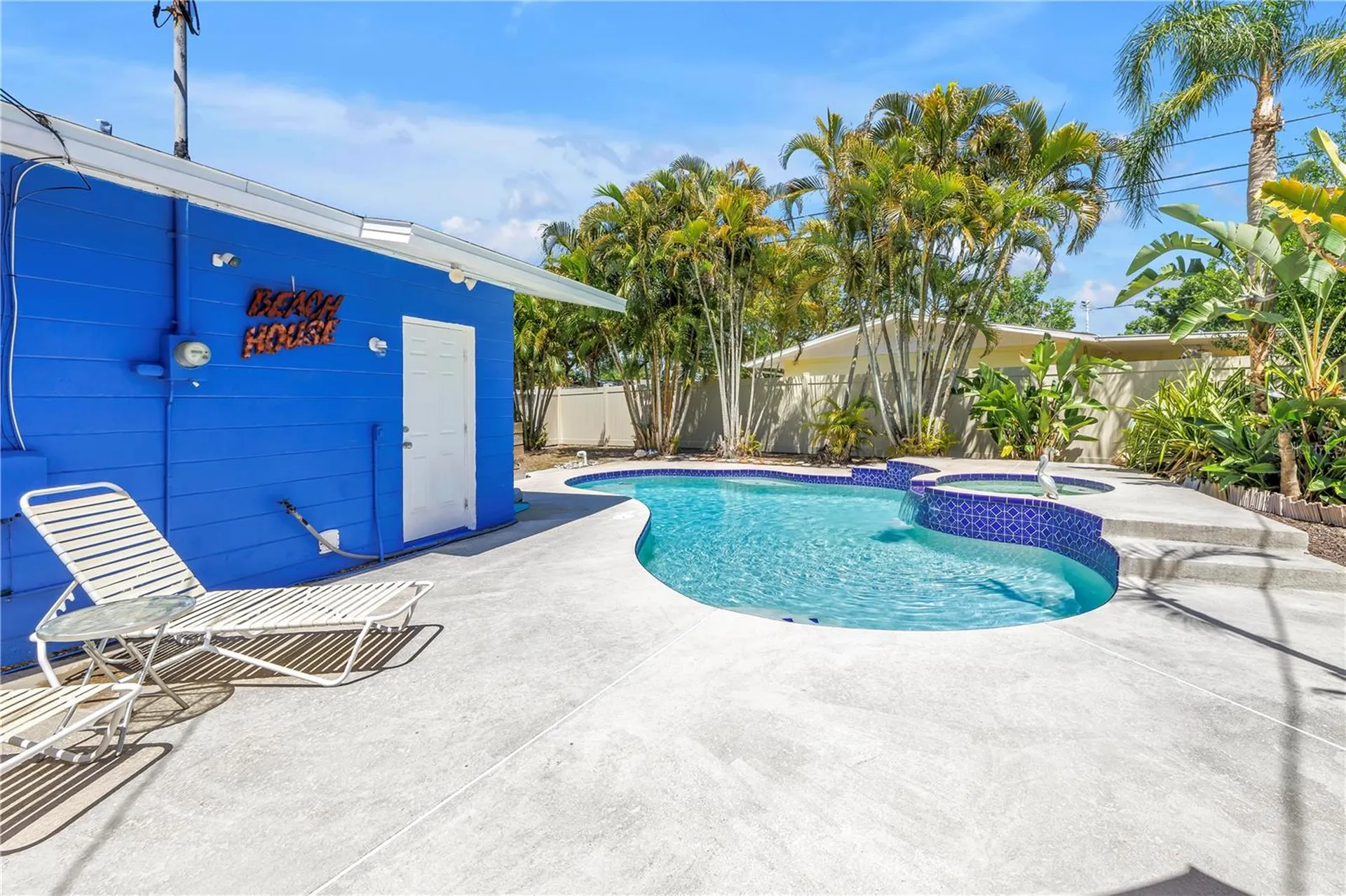 5698 24th Terrace N St Petersburg FL 33710