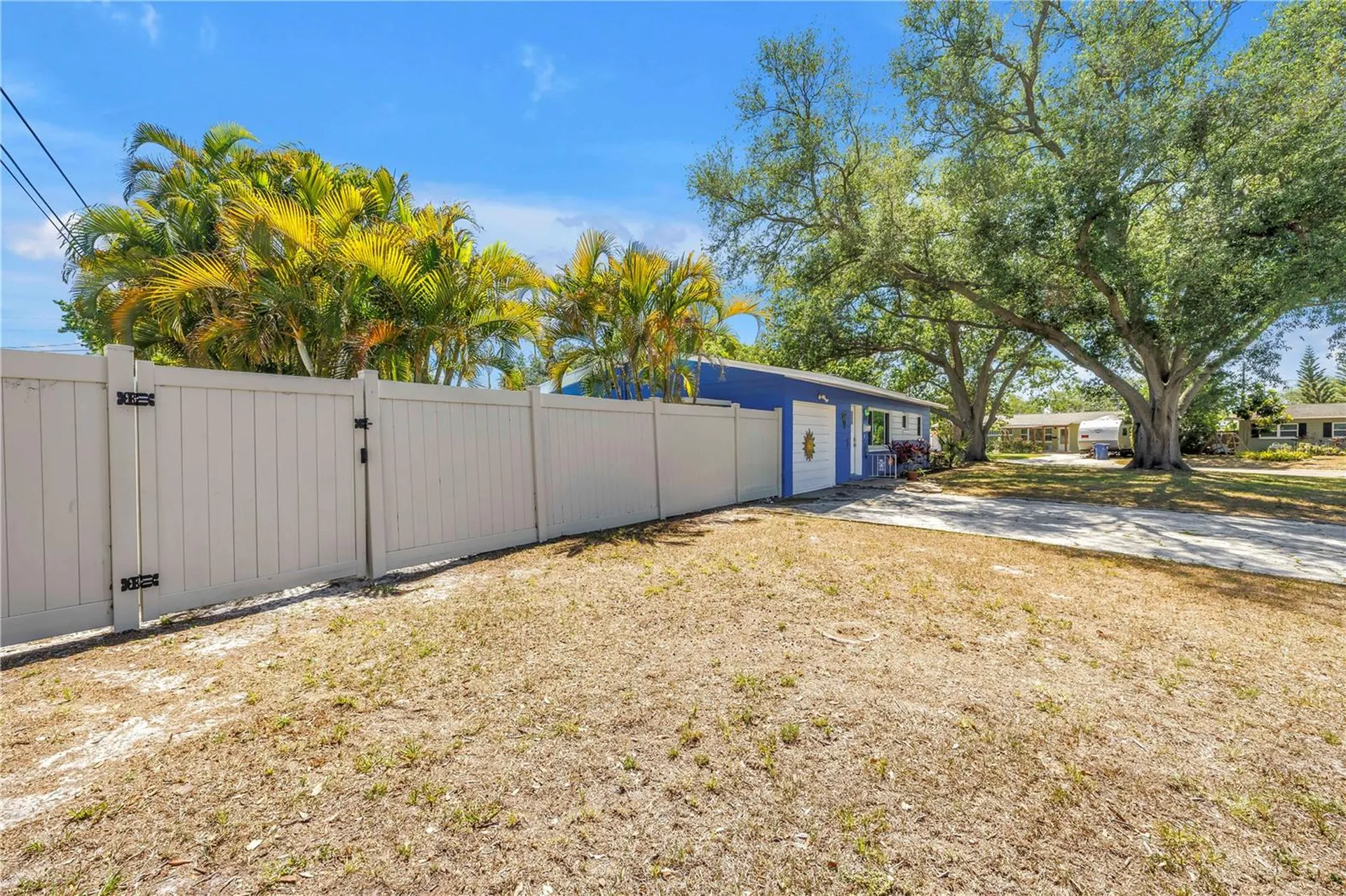 5698 24th Terrace N St Petersburg FL 33710