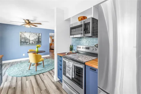 5698 24th Terrace N St Petersburg FL 33710