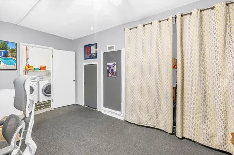 5698 24th Terrace N St Petersburg FL 33710