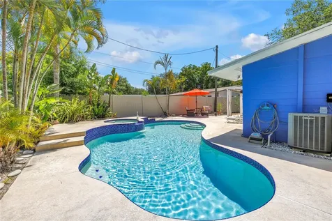 5698 24th Terrace N St Petersburg FL 33710