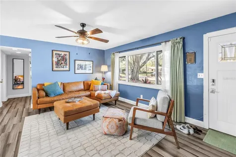 5698 24th Terrace N St Petersburg FL 33710